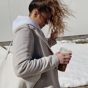 Meet your Posher, Lydia